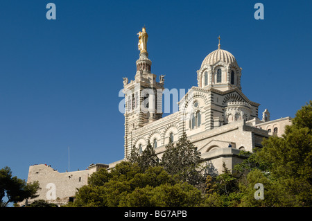 Église Notre-Dame de la Garde Marseille, Bâtiment emblématique ou symbole de Marseille, ou Marseille, Provence, France Banque D'Images