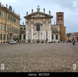 Eglise de Saint Andrew, Piazza Sordello, Mantoue, Lombardie, Italie Banque D'Images