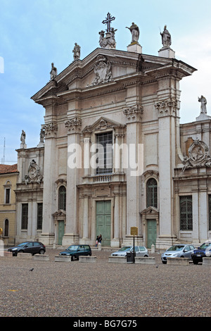 Eglise de Saint Andrew, Piazza Sordello, Mantoue, Lombardie, Italie Banque D'Images