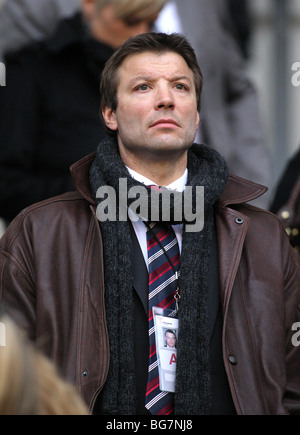 ROB ANDREW MBE ANGLETERRE ELITE RUGBY TWICKENHAM MIDDLESEX ANGLETERRE DIRECTEUR 21 Novembre 2009 Banque D'Images