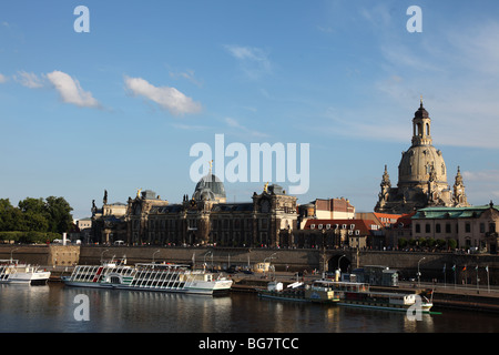 Allemagne Saxe Dresde Frauenkirche Ville Vieille église notre dame de la Hochschule für Bildende Künste Kunstakademie Academy of Fine Art Banque D'Images