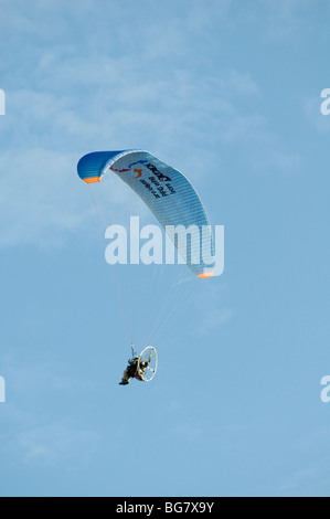 Vent léger voile micro lite microlite ascenseur flottante float soar voler comme un oiseau glisser ascenseur ride thermique voile pilot sai Banque D'Images