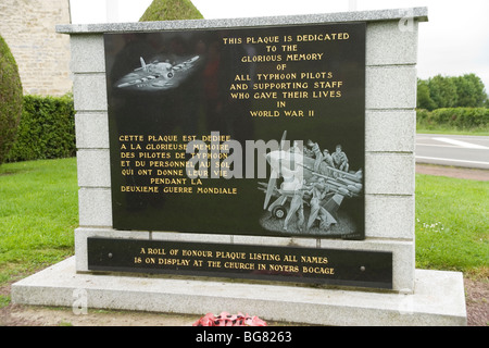 Mémorial des 151 pilotes Typhoon tué dans la libération de la Normandie dans les batailles à la suite d jour, à Noyers Bocage Banque D'Images