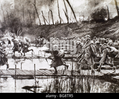 Première Guerre mondiale (1914-1918). Armée française franchit la rivière Isère sur passerelles improvisé sous le feu de l'ennemi (août 1917, France). Banque D'Images