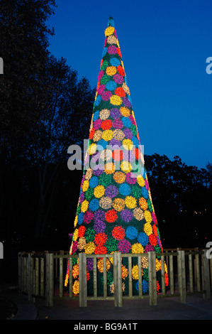 Un arbre de Noël coloré Banque D'Images