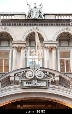 Burlington Arcade, Piccadilly, London, England, UK Banque D'Images