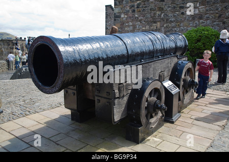 Cannon Mons Meg, le château d'Édimbourg, Écosse Banque D'Images