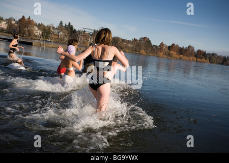 La poésie Polar Bear Club - Green Lake Park, Seattle, Washington. Banque D'Images