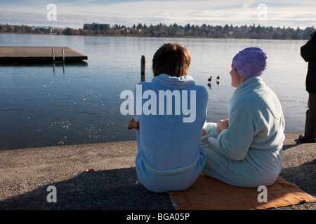 La poésie Polar Bear Club - Green Lake Park, Seattle, Washington. Banque D'Images