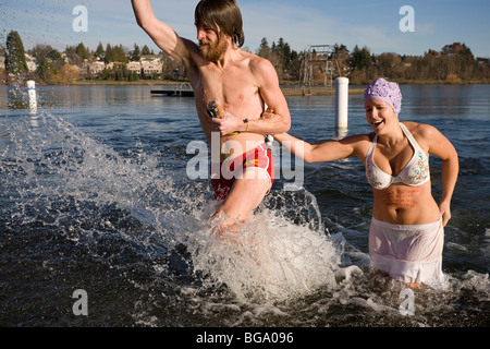 La poésie Polar Bear Club - Green Lake Park, Seattle, Washington. Banque D'Images