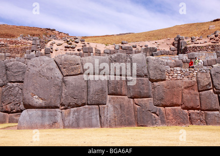 Vieux Mur Inca au les ruines Incas de Sacsayhuaman, Cuzco, Andes, Pérou, Amérique du Sud Banque D'Images