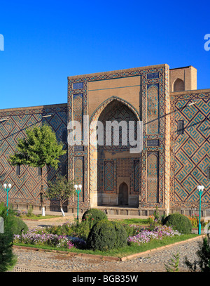L'Ulugh Beg-Madrasah, place du Registan, Samarkand, Ouzbékistan Banque D'Images