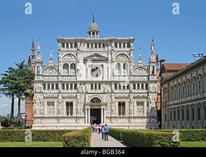 Certosa di Pavia Italie Lombardie Chartreuse avec Palais des Ducs de Milan sur la droite Banque D'Images