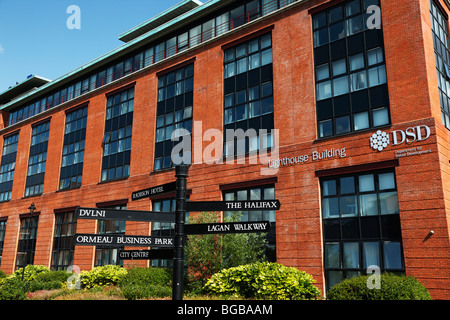 L'Irlande du Nord, Belfast, moderne, réaménagement de l'ancien Travaux Gaz brown field.Office de régénération, des centres d'appel et hôtels Banque D'Images