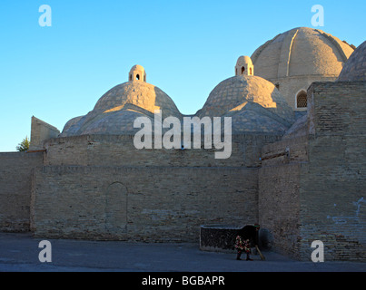 Dômes de Taq-i-Zaragon (bijouterie' Bazaar), (16e siècle), Boukhara, Ouzbékistan Banque D'Images