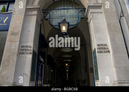 Entrée de l'Opéra Royal Arcade l'Haymarket, Londres W1 UK Banque D'Images