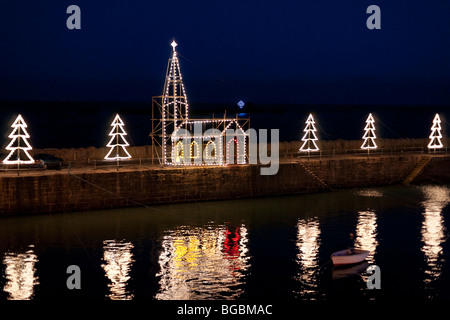 Mousehole Lumières de Noël la nuit 2009/10 Banque D'Images