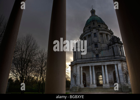 L'Ashton Memorial dans Williamson Park, Lancaster, au coucher du soleil. Banque D'Images