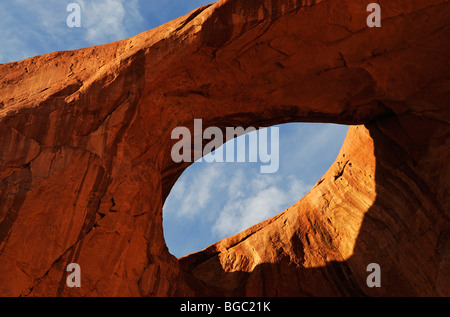 L'Œil du soleil, Monument Valley, Navajo Tribal Lands, Utah Banque D'Images