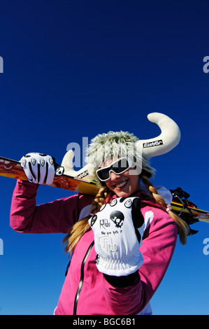 Skieur, femme, freeride Banque D'Images