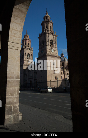 Cathédrale de Morelia sur la Plaza de Armas Morelia, Michoacan Mexique de l'état. Banque D'Images