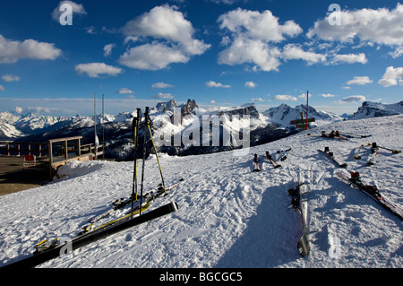 La station de ski de Cortina d'Ampezzo. Sud Tyrol, Dolomites, Italie Banque D'Images