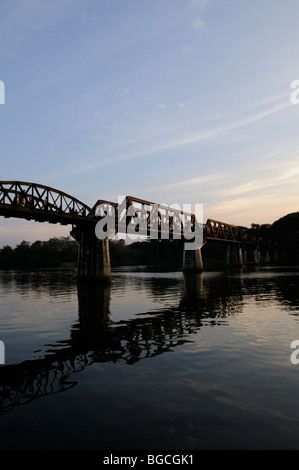 La Thaïlande, Kanchanaburi, le pont sur la Rivière Kwai Banque D'Images