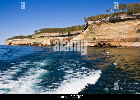 Falaises de Pictured Rocks National Lakeshore Banque D'Images