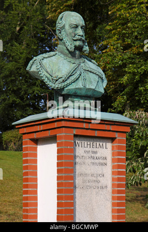 Buste de l'empereur Guillaume I. Dans le jardin du Villa Staudt, Usedom, l'île d'Usedom, Schleswig-Holstein, Allemagne Banque D'Images