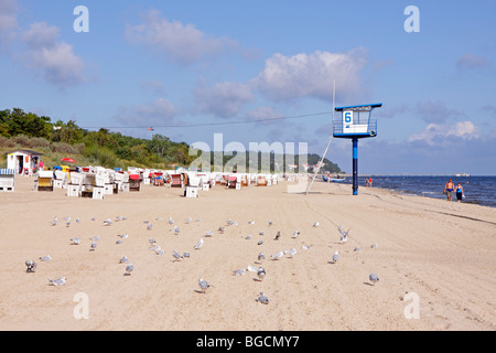 Tour de sauveteur à la plage de l'île de Usedom Usedom, Schleswig-Holstein, Allemagne, Banque D'Images