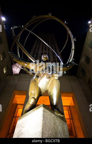 Statue d'Atlas du Rockefeller Center à New York City Banque D'Images