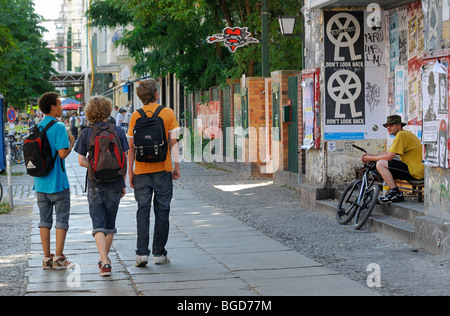 Entrée de Prater biergarten sur la rue Kastanienallee, populaires dans Prenzlauer Berg, Berlin, Allemagne. Banque D'Images