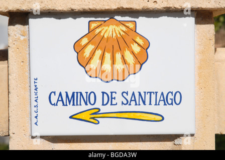 Signe pour Camino de Santiago, Relleu, province d'Alicante, Communauté Valencienne, Espagne Banque D'Images