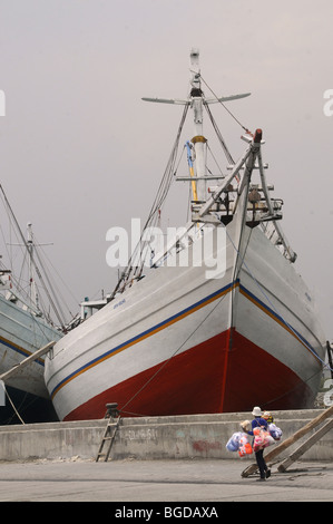 Bateau à voile port de fret Jakarta Sunda Kelapa, Java, Indonésie, Asie du Sud, Asie Banque D'Images