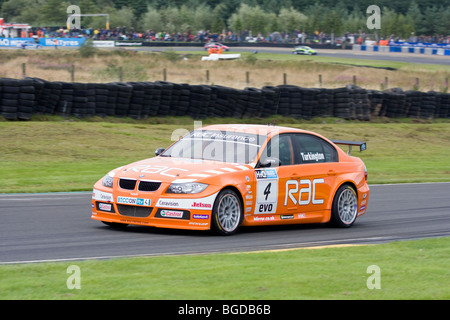 Colin Turkington roulant pour le Team RAC en 2009 British Touring Car Championships course en circuit Knockhill, Fife, Scotland Banque D'Images