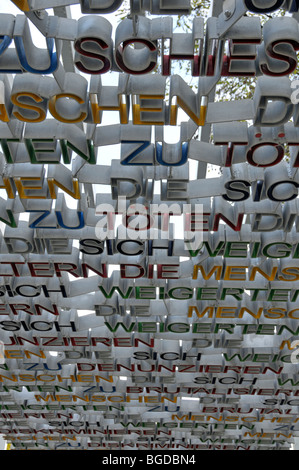 Nouveau monument aux victimes de la justice militaire nazie allemande, inauguré le 1er septembre 2009, Cologne, Rhénanie du Nord-Westphalie, Allemagne Banque D'Images