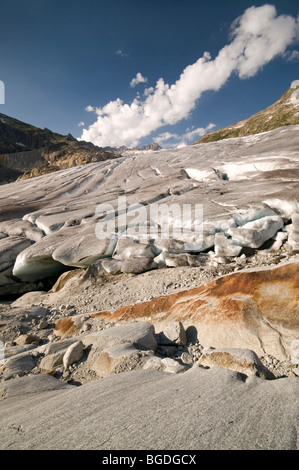 Glacier du Rhône en face du Dammastock Galenstock et montagnes, Furka, Valais, Suisse, Europe Banque D'Images