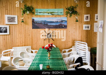Réservoir d'eau vieux converti en un centre communautaire. Videy island, Reykjavik, Islande. Banque D'Images