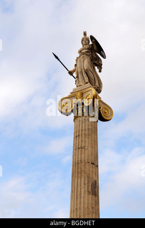 Statue d'Athéna en face de l'Académie des Arts, Athènes, Grèce, Europe Banque D'Images