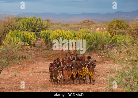 Hamer danseurs, vallée de l'Omo, Ethiopie Banque D'Images