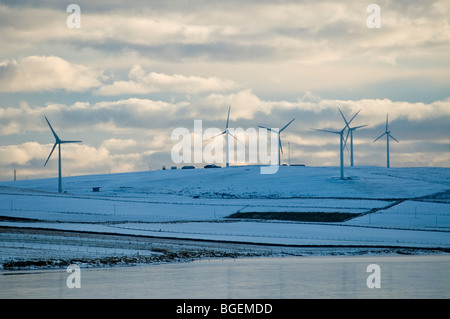 L'Burgar hill éoliennes sur le Nord de la partie continentale de la SCO 5786 Orkney Banque D'Images