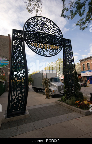 North Wells Street, dans la vieille ville de Chicago Triangle Banque D'Images