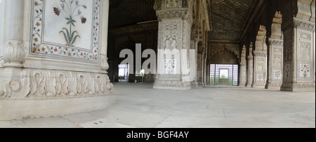 Marqueterie de marbre, colonnes et arcades, salle de l'Audience privée ou Diwan JE Khas au Lal Qila ou Fort Rouge à Delhi, Inde Banque D'Images