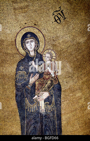 Sainte Vierge, 12e siècle mosaïque byzantine, cathédrale de Santa Maria Assunta, Torcello, Venise, Vénétie, Italie Banque D'Images