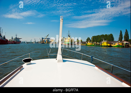 Yacht Charter port approche de Gdansk sur Martwa Wisla, Poméranie, Pologne | Location de vor dem Hafen von Danzig, Pologne Banque D'Images