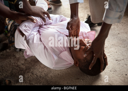 Service de l'église pentecôtiste, la région de Kilimandjaro, Tanzanie, Afrique de l'Est. Banque D'Images