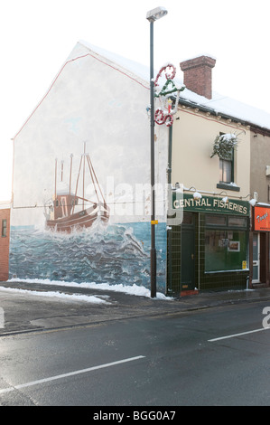 Fresque de chalutiers sur le côté de la pêche, Kippax, Leeds Banque D'Images