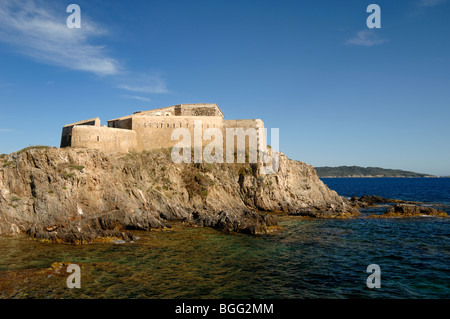 La Tour Fondue ou Fort, presqu'île de Giens & Mer Méditerranée, Var, Côte d'Azur, France Banque D'Images