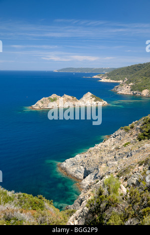 Parc national de l'île de Port Cros, les roches du Rascas et côte méditerranéenne, Îles d'Hyères, Var, Côte d'Azur, France Banque D'Images