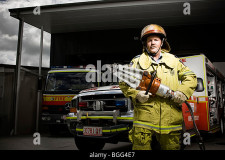 Maintenant le pompier 'Jaws of life' Banque D'Images